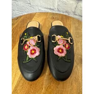 BEBO Black Floral Embroidered Women's Slide Mule Shoes Floor Sample/New SZ 6